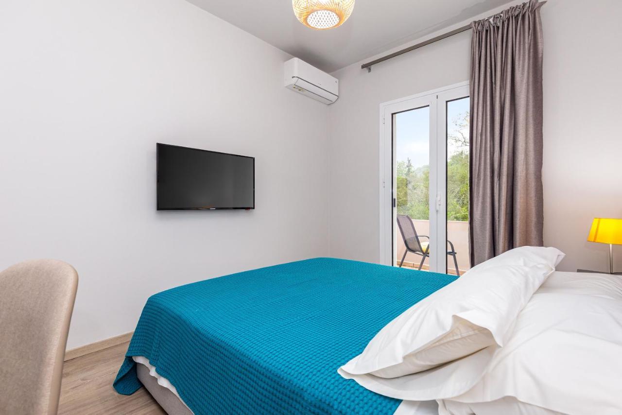 Nightingale Villa & Suites Corfu Gazatika Exterior photo